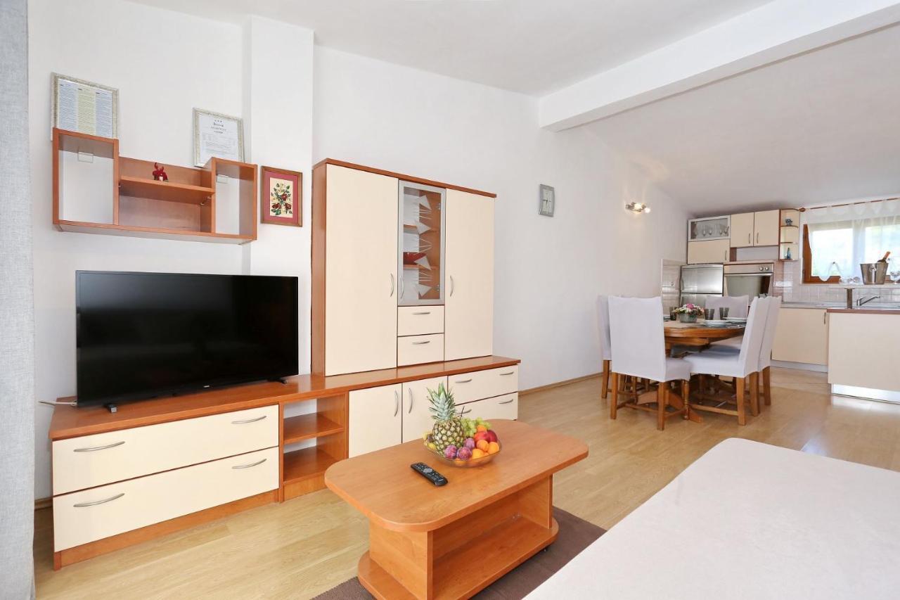Apartments Goran Vir Eksteriør bilde